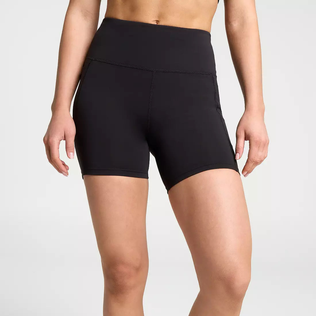 DSG Women's Momentum 5" Shorts Pure Black DAW25311B
