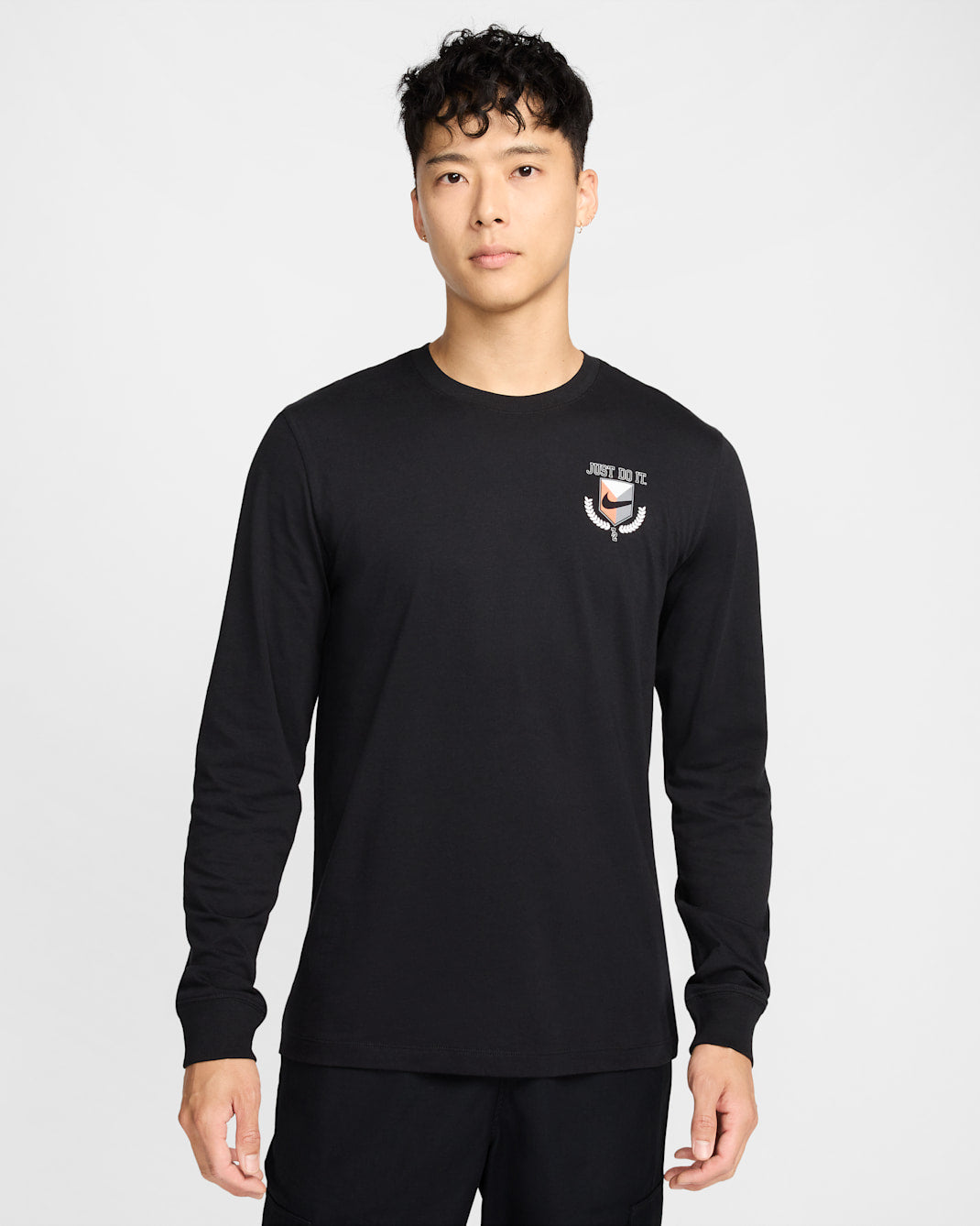 Nike Sportswear Men's Long Sleeve T-Shirt Black FZ5390Z