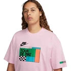 Nike Women's Sportswear Tour De Nike Graphic T-Shirt Pink Foam HF7043