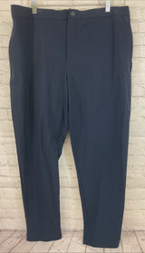 VRST Water-Repellent Slim Fit Tapered Pants Dark Navy MAX231112