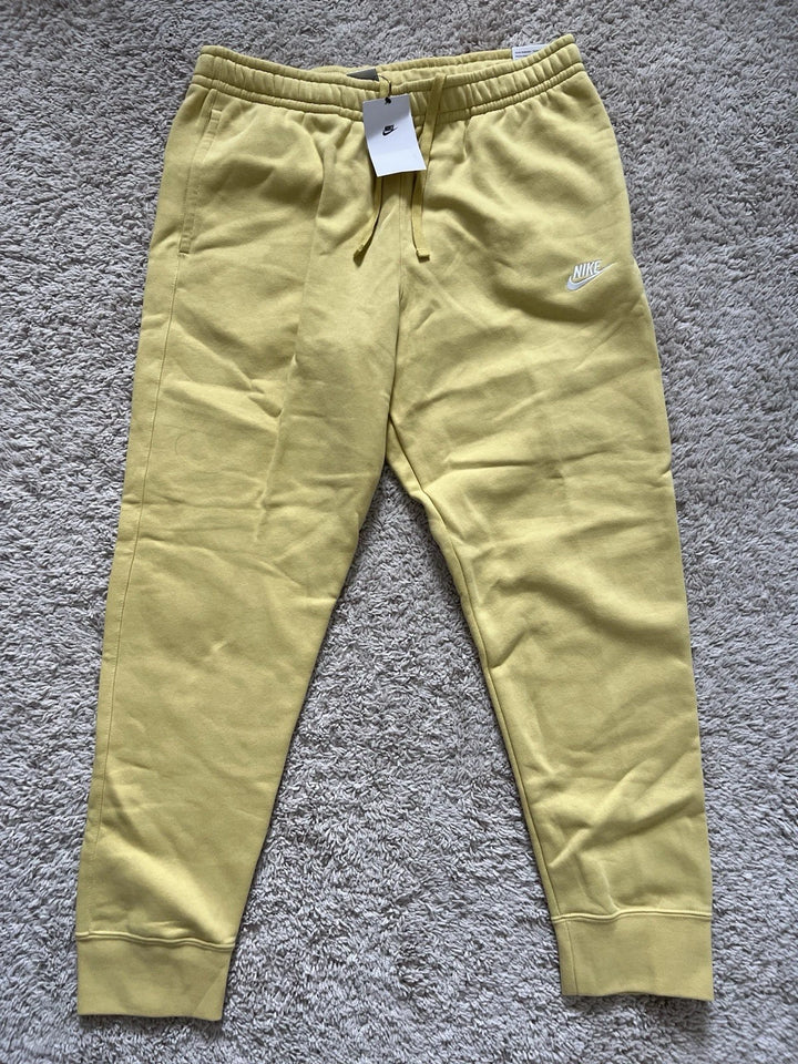 Nike Sportswear Club Fleece Pants Golden-Tan BV2671